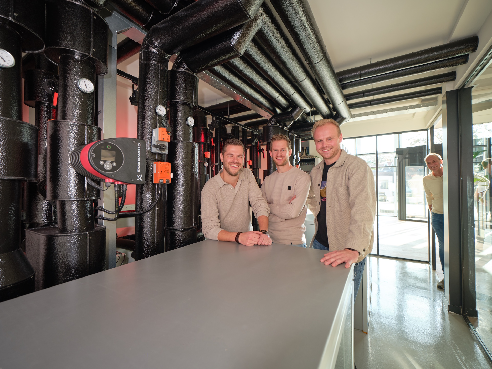 F48A49A0-89F3-4F5F-B49C-7F72ED7F8D3E-m