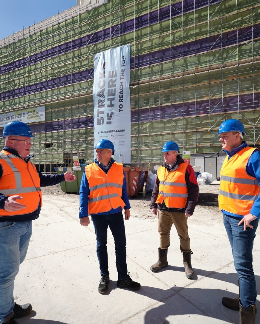 DJI_0010-A4 DJI_0010-A4