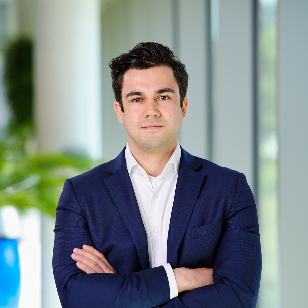 Sales Advisor Enzo Smallenbroek FR